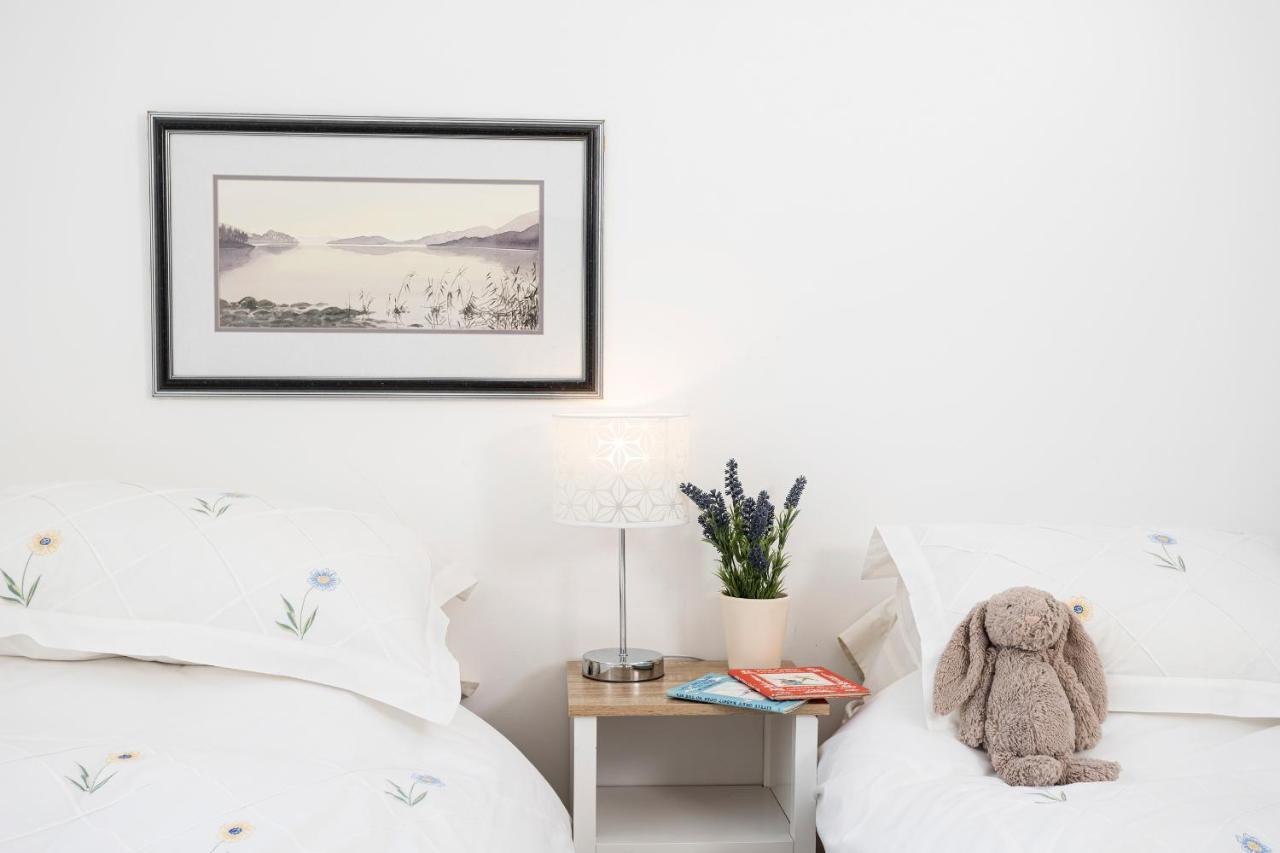 Finest Retreats - Lighthouse Cottage Rampside 외부 사진