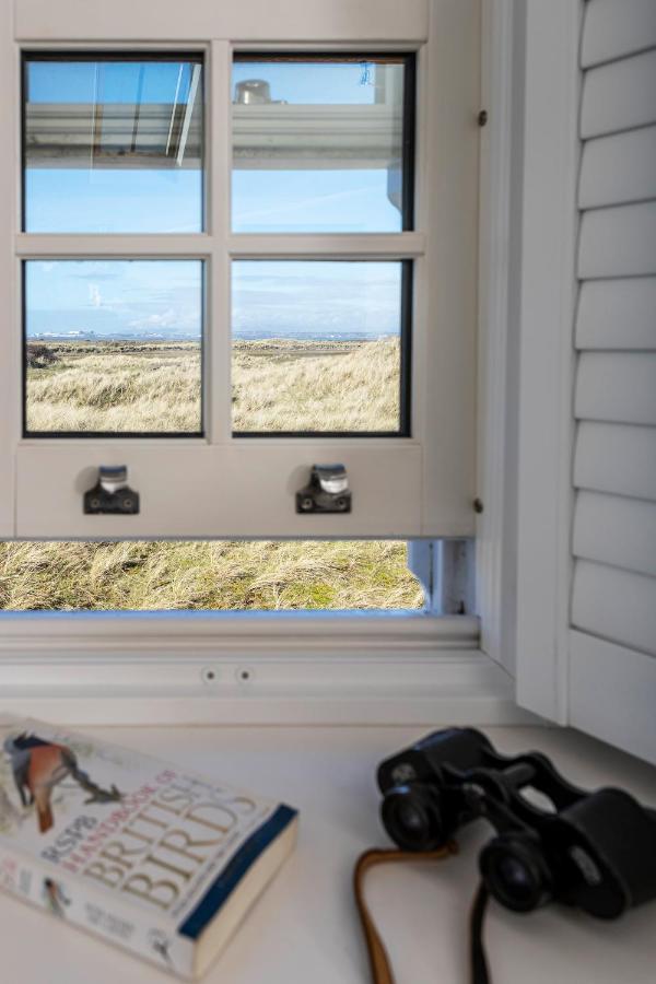 Finest Retreats - Lighthouse Cottage Rampside 외부 사진